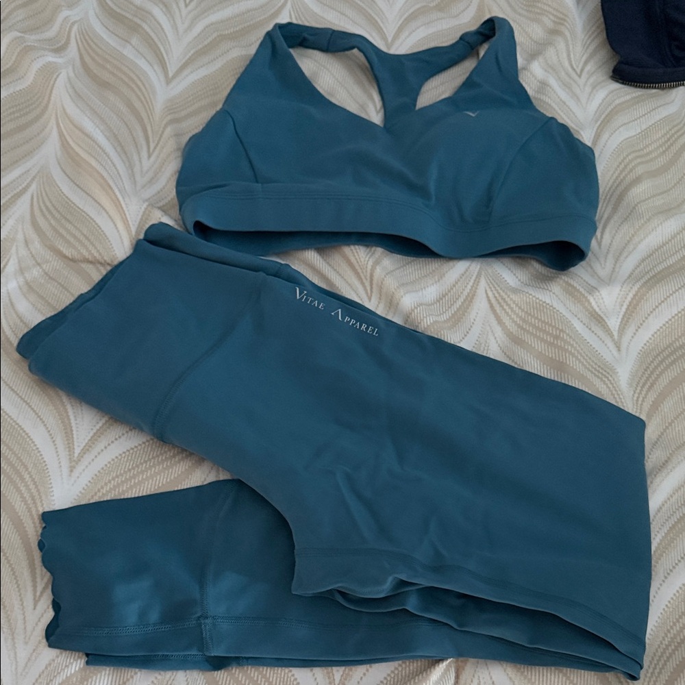 Vitae Apparel Activewear Set - Sports Bra & Leggings